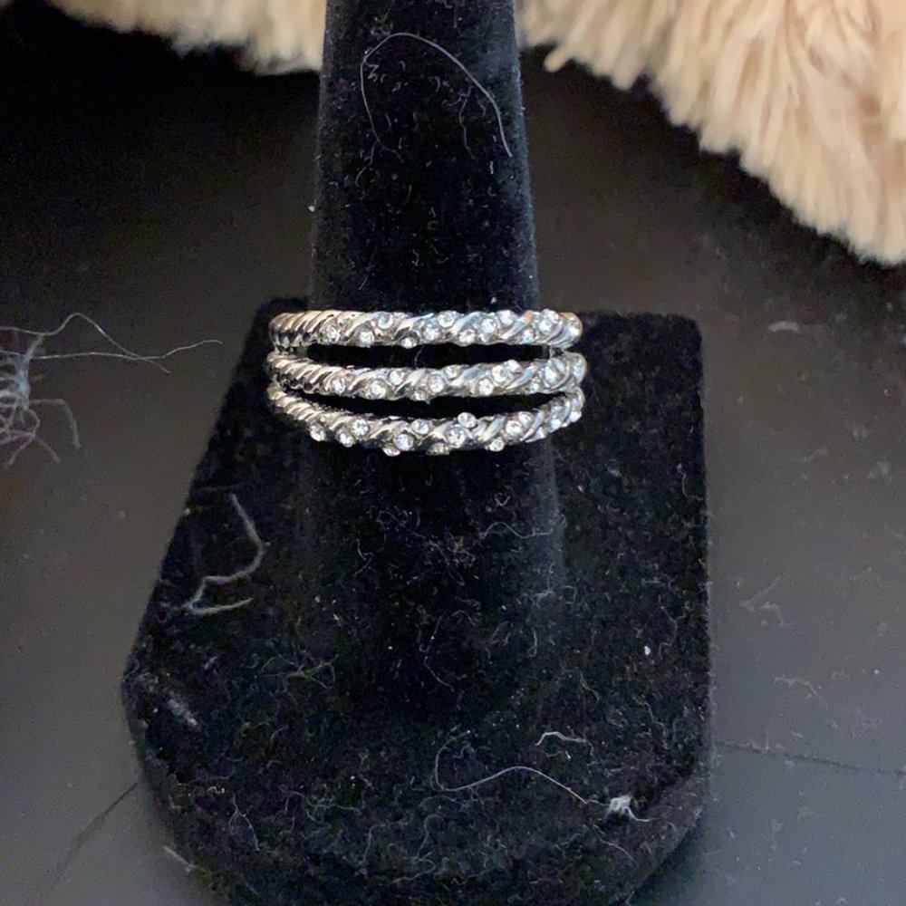 Beautiful Silver Plated Ring.
